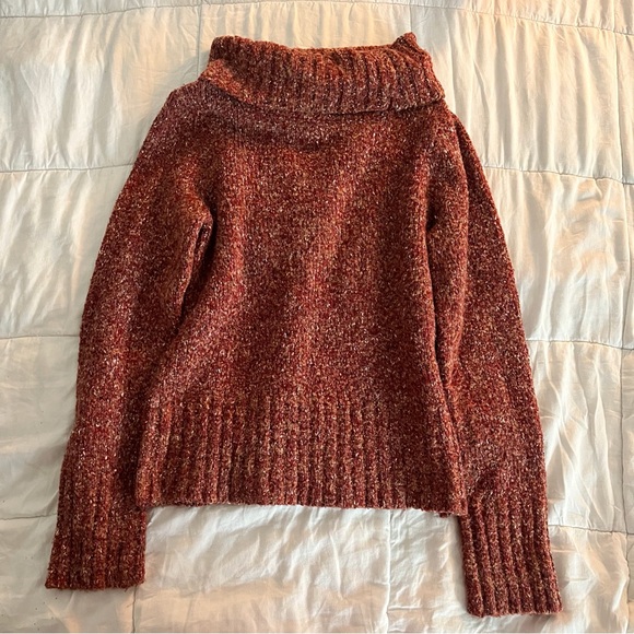 sweater for women - Picture 1 of 2